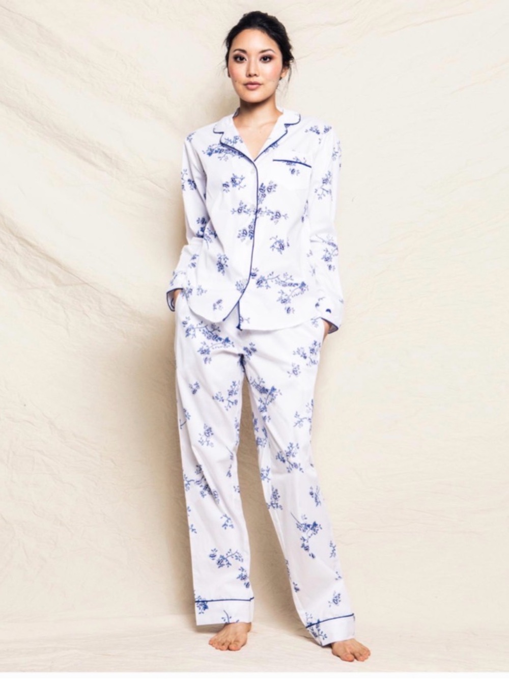 Petite Plume Indigo Floral Pants Pajama Set Large Button Up Top Long Sleeve